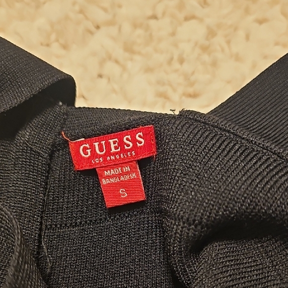 Guess Elegant Black Sleeveless Mini Dress - Picture 2 of 5